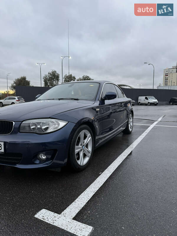 Купе BMW 1 Series 2011 в Киеве фото 11 Купе BMW 1 Series 2011 в Киеве