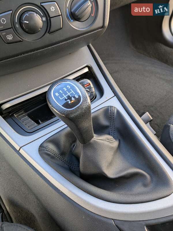 Хэтчбек BMW 1 Series 2006 в Житомире фото 25 Хэтчбек BMW 1 Series 2006 в Житомире