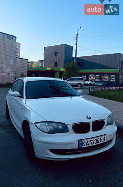 Хэтчбек BMW 1 Series 2007 в Киеве