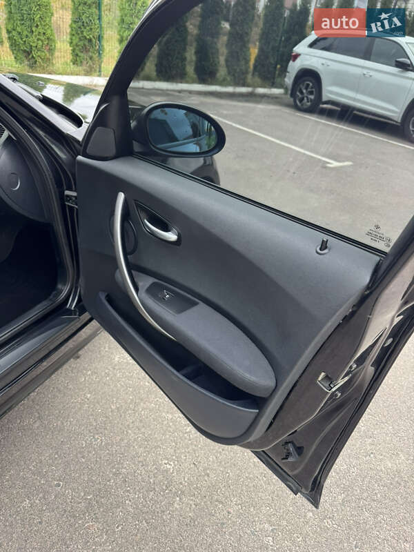 Хэтчбек BMW 1 Series 2005 в Ровно