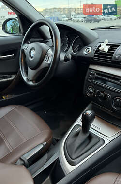 Хэтчбек BMW 1 Series 2006 в  фото 22 Хэтчбек BMW 1 Series 2006 в