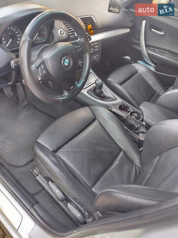Хэтчбек BMW 1 Series 2007 в Киеве