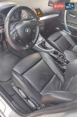 Хэтчбек BMW 1 Series 2007 в 