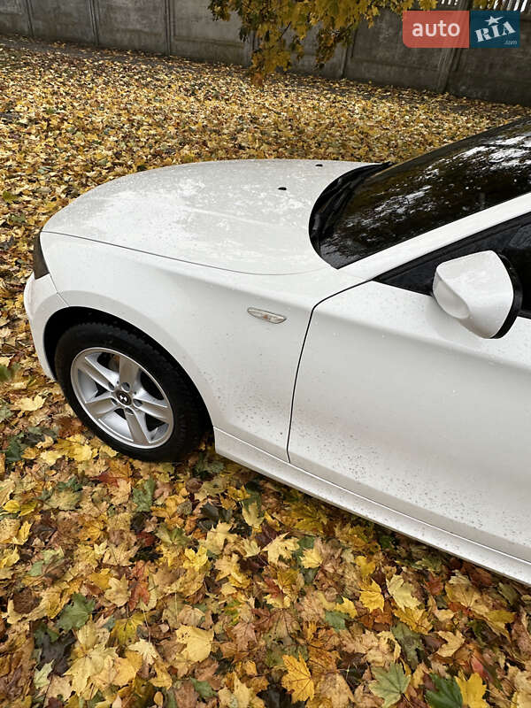 Хетчбек BMW 1 Series 2010 в Золотоноші фото 13 Хетчбек BMW 1 Series 2010 в Золотоноші