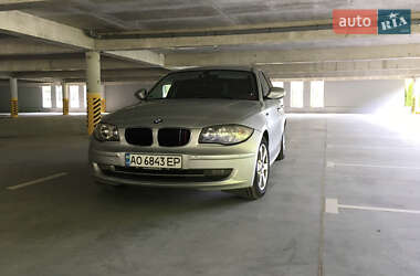 Хэтчбек BMW 1 Series 2009 в 