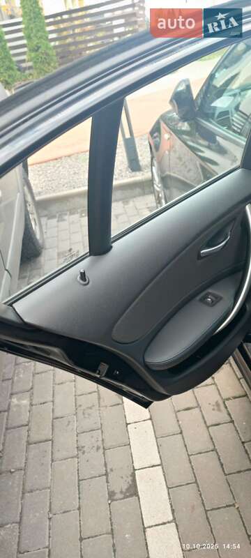 Хэтчбек BMW 1 Series 2011 в Киеве фото 10 Хэтчбек BMW 1 Series 2011 в Киеве