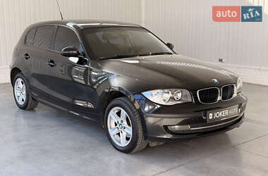 Хэтчбек BMW 1 Series 2009 в 