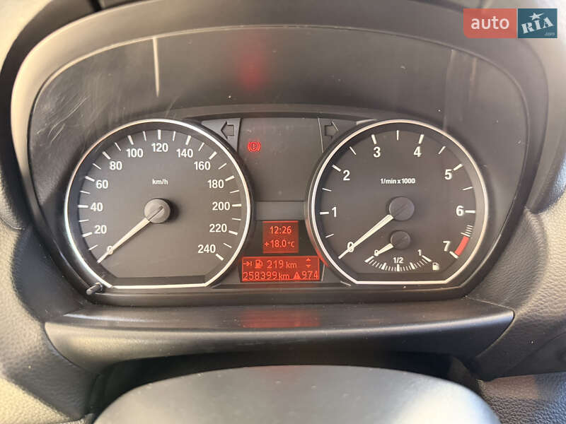 Хетчбек BMW 1 Series 2009 в Одесі фото 22 Хетчбек BMW 1 Series 2009 в Одесі