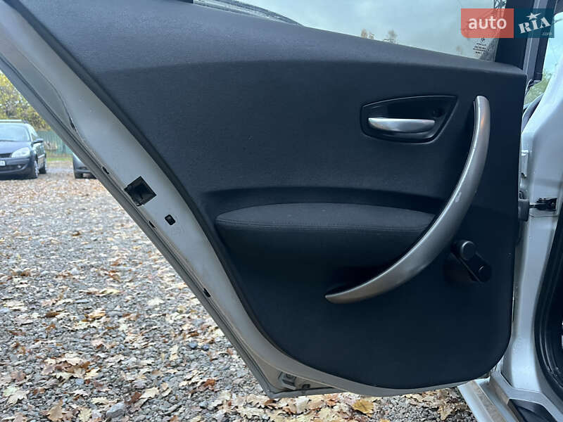 Хэтчбек BMW 1 Series 2005 в Харькове