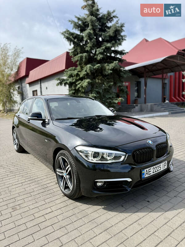 Хэтчбек BMW 1 Series 2016 в Павлограде фото Хэтчбек BMW 1 Series 2016 в Павлограде