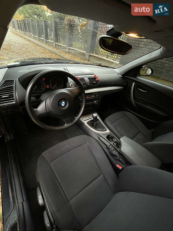 Хэтчбек BMW 1 Series 2007 в Львове фото 12 Хэтчбек BMW 1 Series 2007 в Львове