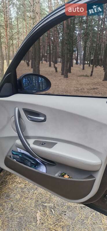 Хэтчбек BMW 1 Series 2005 в Вараше фото 11 Хэтчбек BMW 1 Series 2005 в Вараше