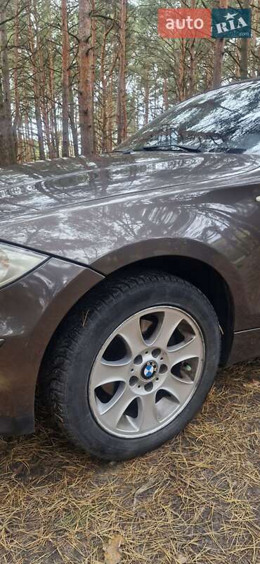 Хэтчбек BMW 1 Series 2005 в Вараше фото 23 Хэтчбек BMW 1 Series 2005 в Вараше