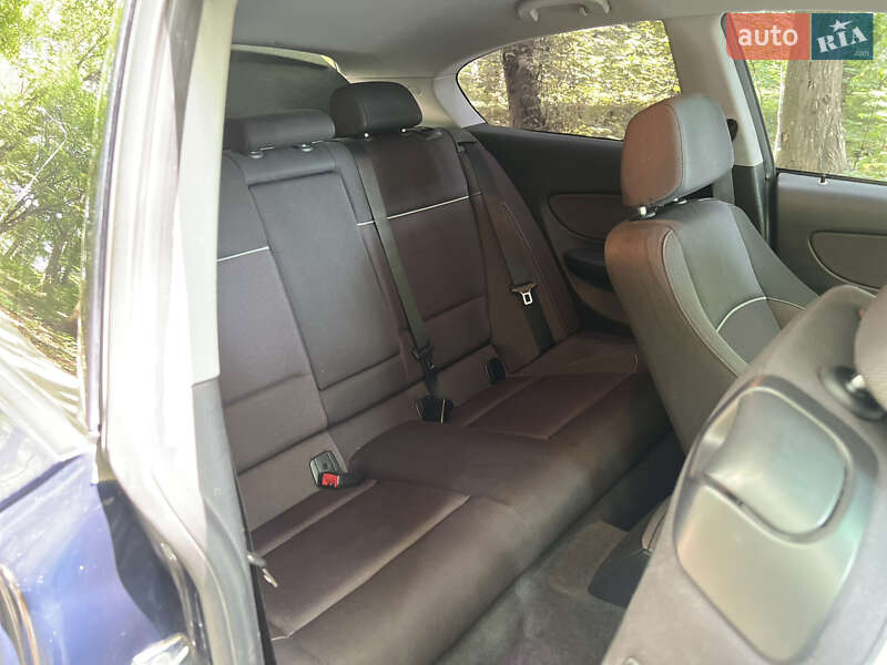 Хэтчбек BMW 1 Series 2008 в Тернополе фото 20 Хэтчбек BMW 1 Series 2008 в Тернополе