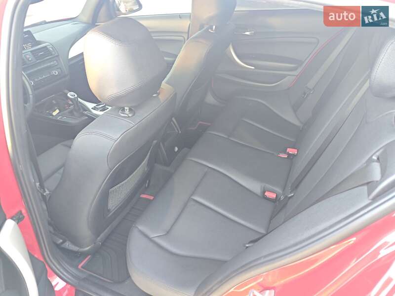 Хэтчбек BMW 1 Series 2014 в Вышгороде