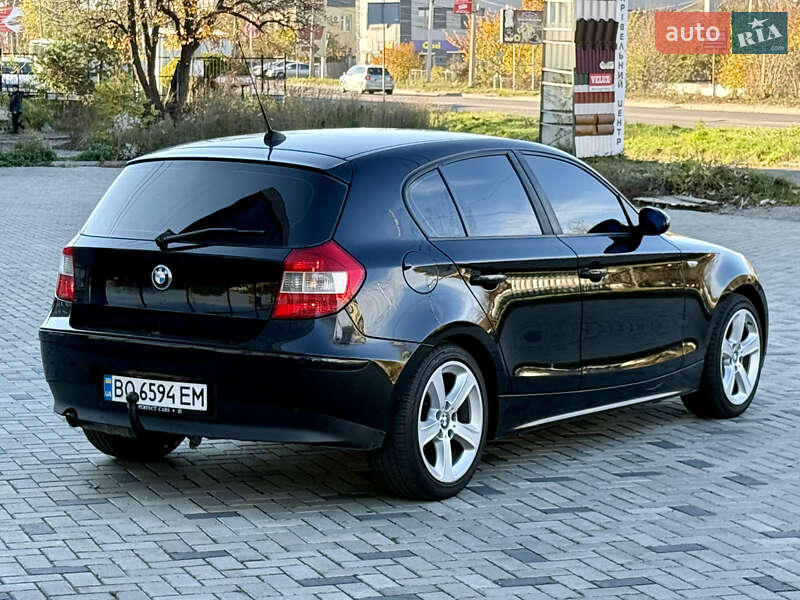 Хэтчбек BMW 1 Series 2005 в Ровно