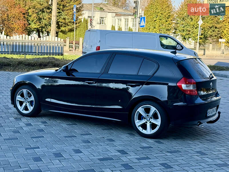 Хэтчбек BMW 1 Series 2005 в Ровно