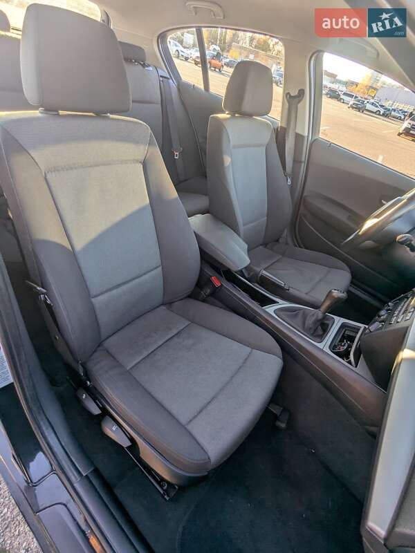 Хэтчбек BMW 1 Series 2006 в Житомире фото 19 Хэтчбек BMW 1 Series 2006 в Житомире