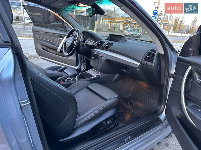 Купе BMW 1 Series 2009 в Киеве