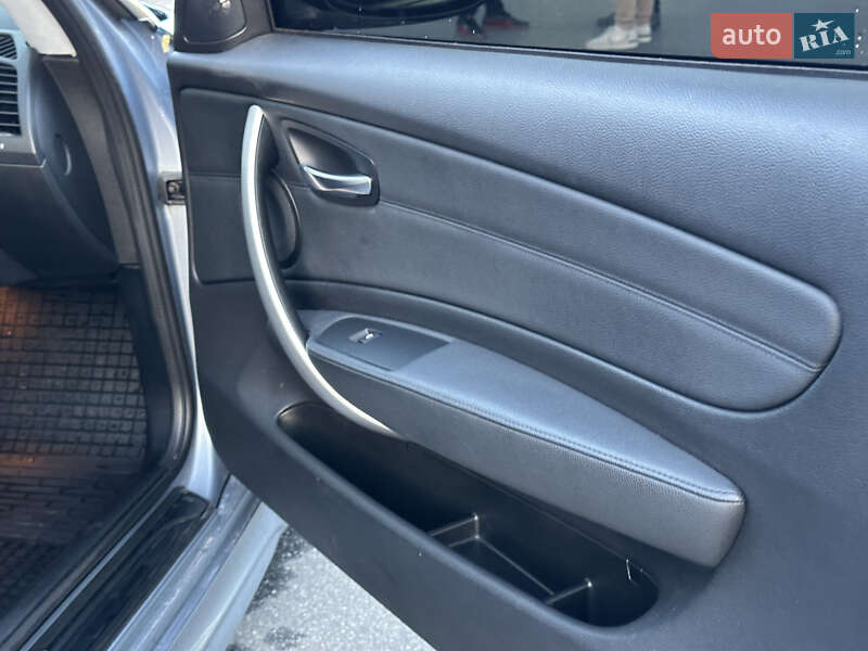 Купе BMW 1 Series 2009 в Киеве