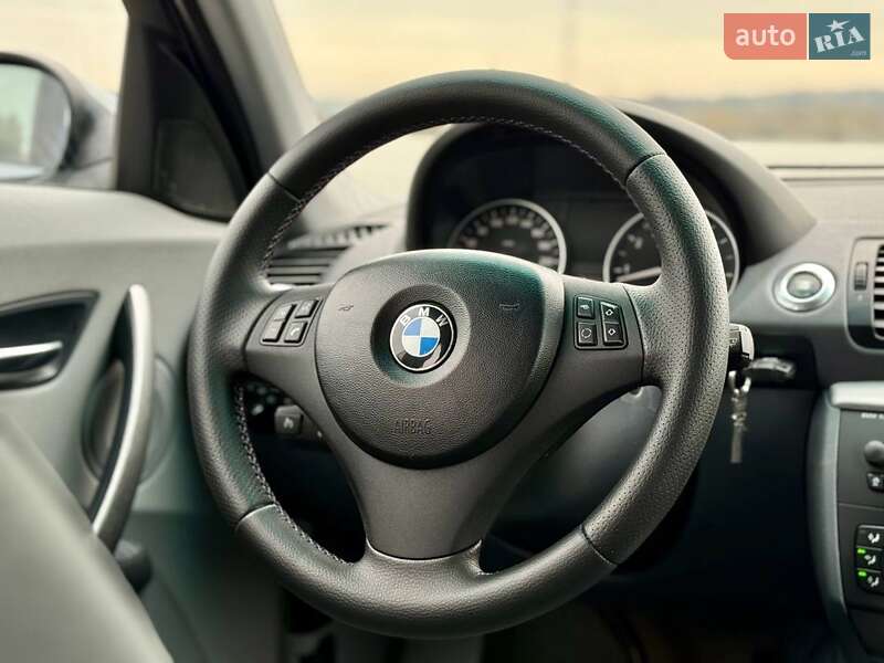 Хэтчбек BMW 1 Series 2004 в Днепре