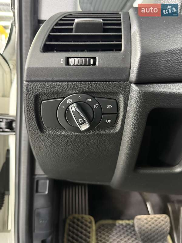 Купе BMW 1 Series 2012 в Киеве