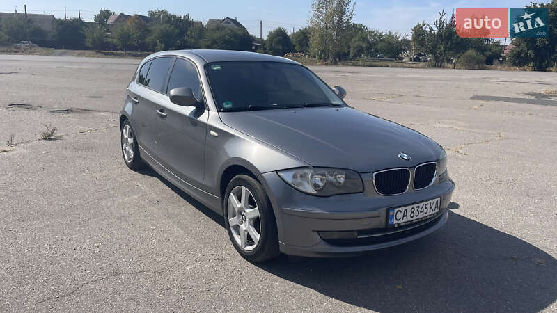 Хэтчбек BMW 1 Series 2010 в Лубнах
