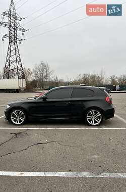 Хэтчбек BMW 1 Series 2007 в Киеве
