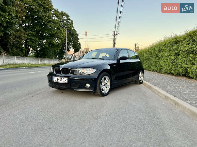 Хэтчбек BMW 1 Series 2006 в Чернигове