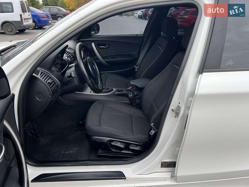 Хэтчбек BMW 1 Series 2010 в Богуславе фото 29 Хэтчбек BMW 1 Series 2010 в Богуславе