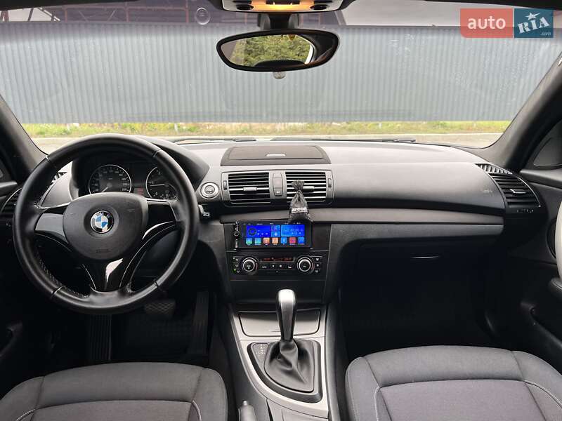 Хэтчбек BMW 1 Series 2010 в Богуславе фото 35 Хэтчбек BMW 1 Series 2010 в Богуславе