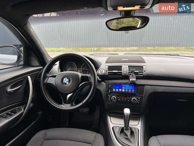 Хэтчбек BMW 1 Series 2010 в Богуславе фото 59 Хэтчбек BMW 1 Series 2010 в Богуславе