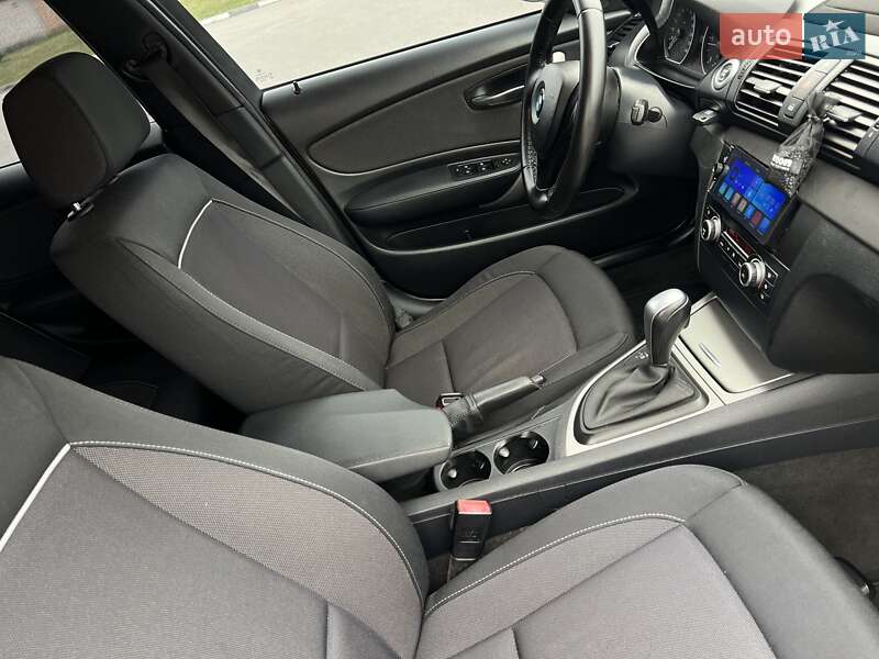 Хэтчбек BMW 1 Series 2010 в Богуславе фото 65 Хэтчбек BMW 1 Series 2010 в Богуславе