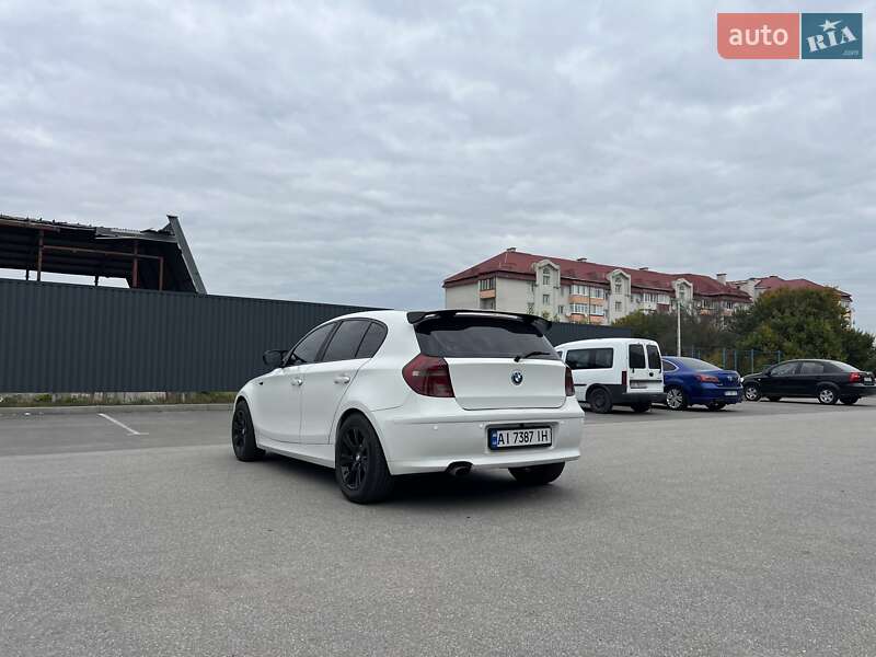 Хэтчбек BMW 1 Series 2010 в Богуславе фото 23 Хэтчбек BMW 1 Series 2010 в Богуславе