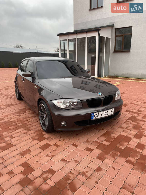 BMW 1 Series 2005