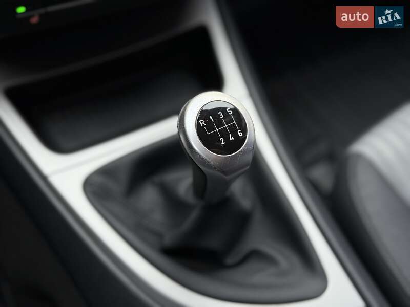 Хэтчбек BMW 1 Series 2006 в Киеве фото 21 Хэтчбек BMW 1 Series 2006 в Киеве