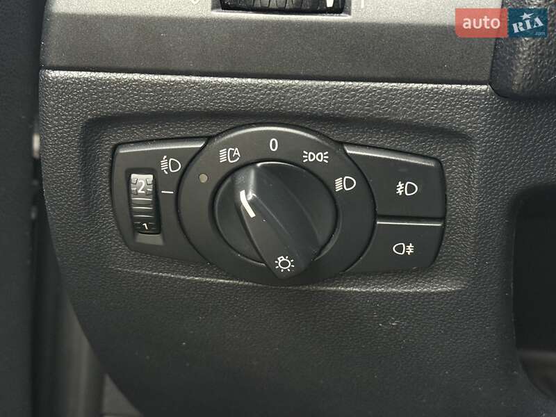 Хэтчбек BMW 1 Series 2006 в Киеве фото 25 Хэтчбек BMW 1 Series 2006 в Киеве