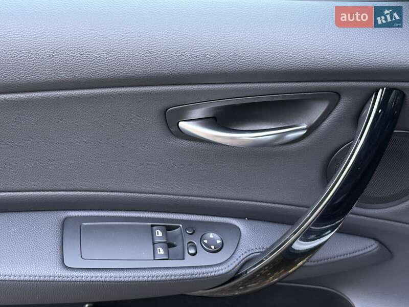 Купе BMW 1 Series 2012 в Киеве