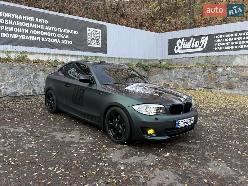 Купе BMW 1 Series 2012 в Киеве