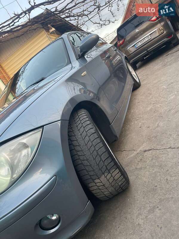 Хэтчбек BMW 1 Series 2005 в Светловодске фото 15 Хэтчбек BMW 1 Series 2005 в Светловодске