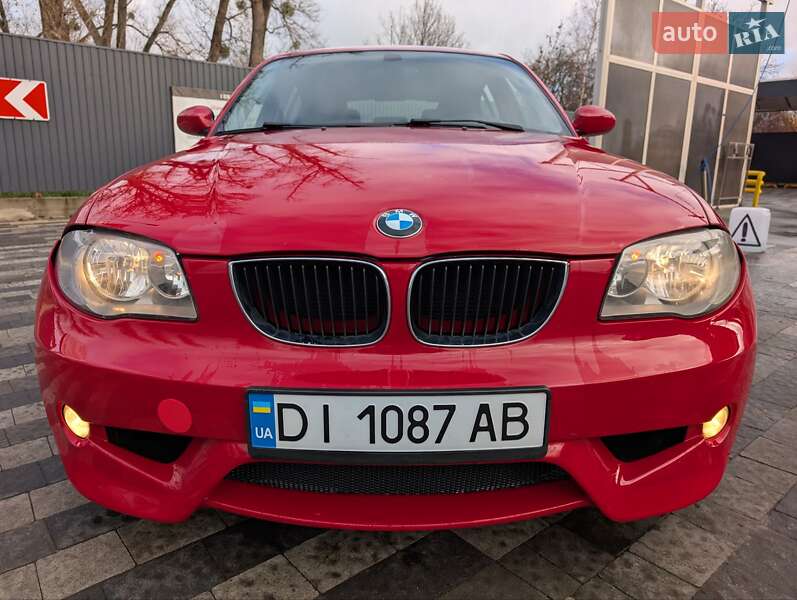 Хэтчбек BMW 1 Series 2005 в Буче