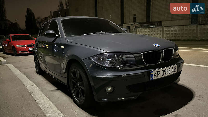 Хетчбек BMW 1 Series 2006 в Києві фото 2 Хетчбек BMW 1 Series 2006 в Києві