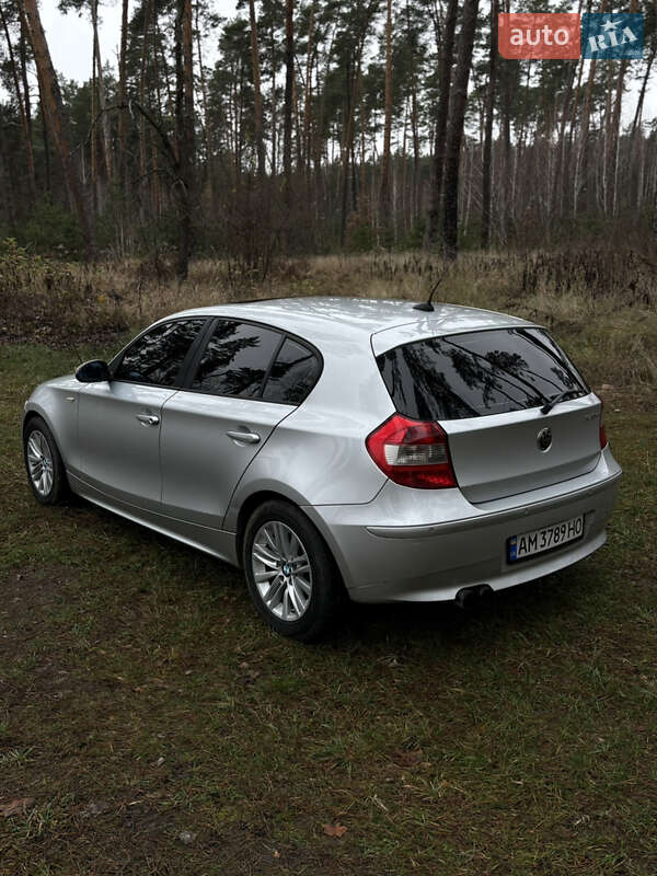 Хэтчбек BMW 1 Series 2006 в Житомире
