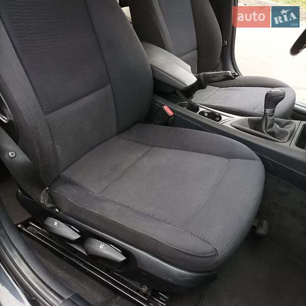 Хэтчбек BMW 1 Series 2007 в Житомире фото 26 Хэтчбек BMW 1 Series 2007 в Житомире