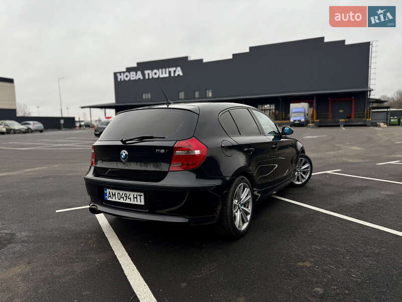 Хэтчбек BMW 1 Series 2008 в Житомире