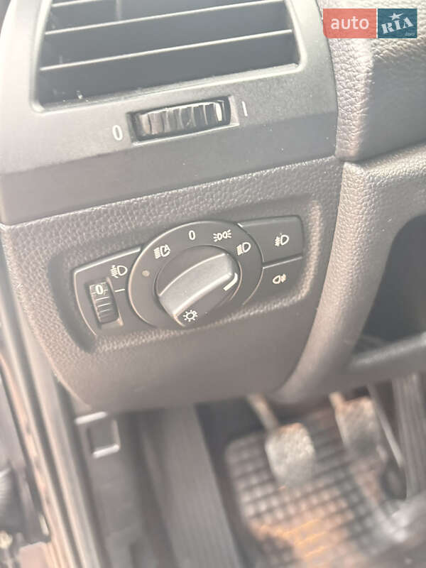 Хэтчбек BMW 1 Series 2008 в Трускавце