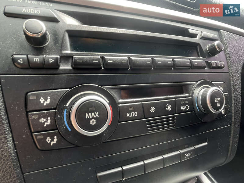 Хэтчбек BMW 1 Series 2008 в Трускавце