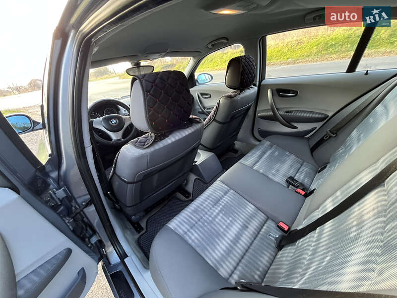 Хэтчбек BMW 1 Series 2005 в Кременчуге