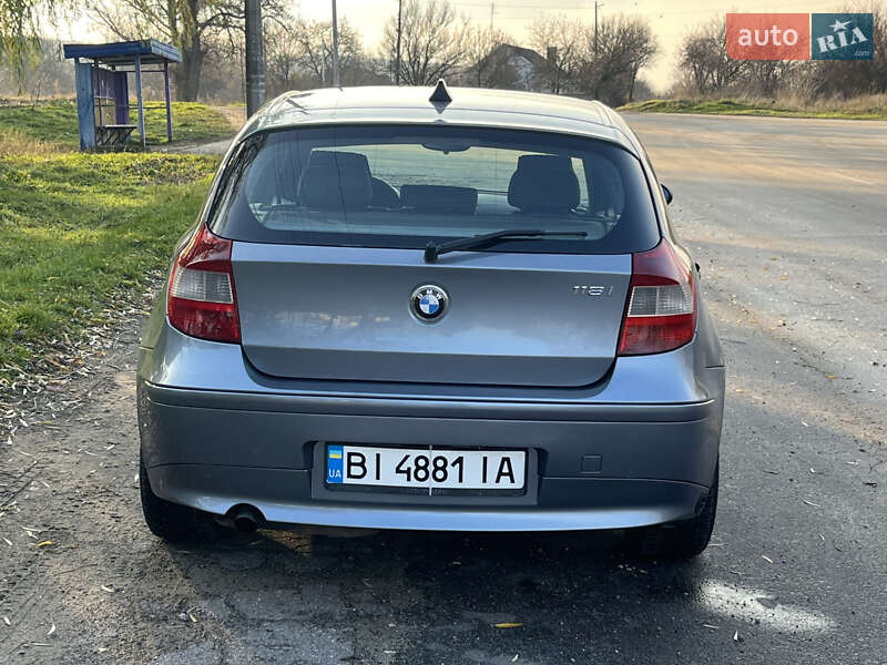 Хэтчбек BMW 1 Series 2005 в Кременчуге