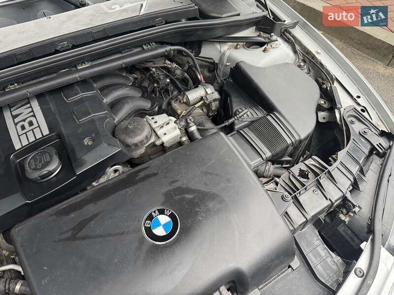 Хэтчбек BMW 1 Series 2010 в Киеве